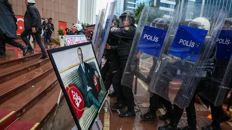 Polis müdahalesi başladı.